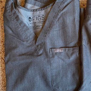 Graphite FIGS Catarina Top